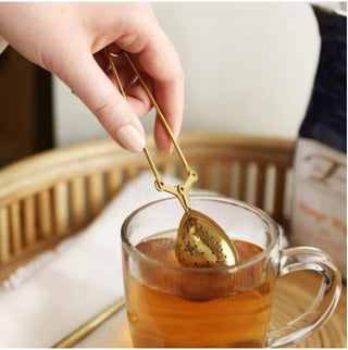 Gold Heart-Shaped Loose Leaf Tea Infuser with Long Handle