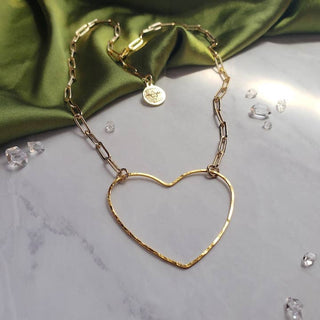 Beautiful Big Gold Heart Paper Clip Necklace